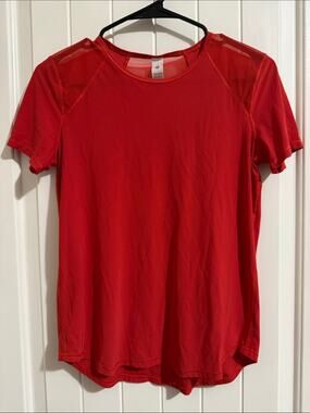 lululemon athletica Red Short-Sleeve Performance Tee Women’s size 4